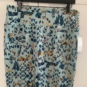 LuLaRoe Cassie skirt
